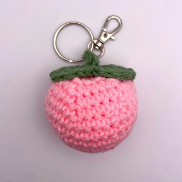 HANDMADE | Crochet Knit PEACH | Bag Charm | Keychain (Brand New!) 🍑💘 - Picture 6 of 10